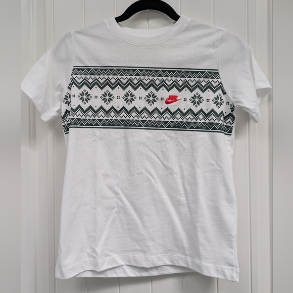 Nike Winter T-shirt - Picture 1 of 5